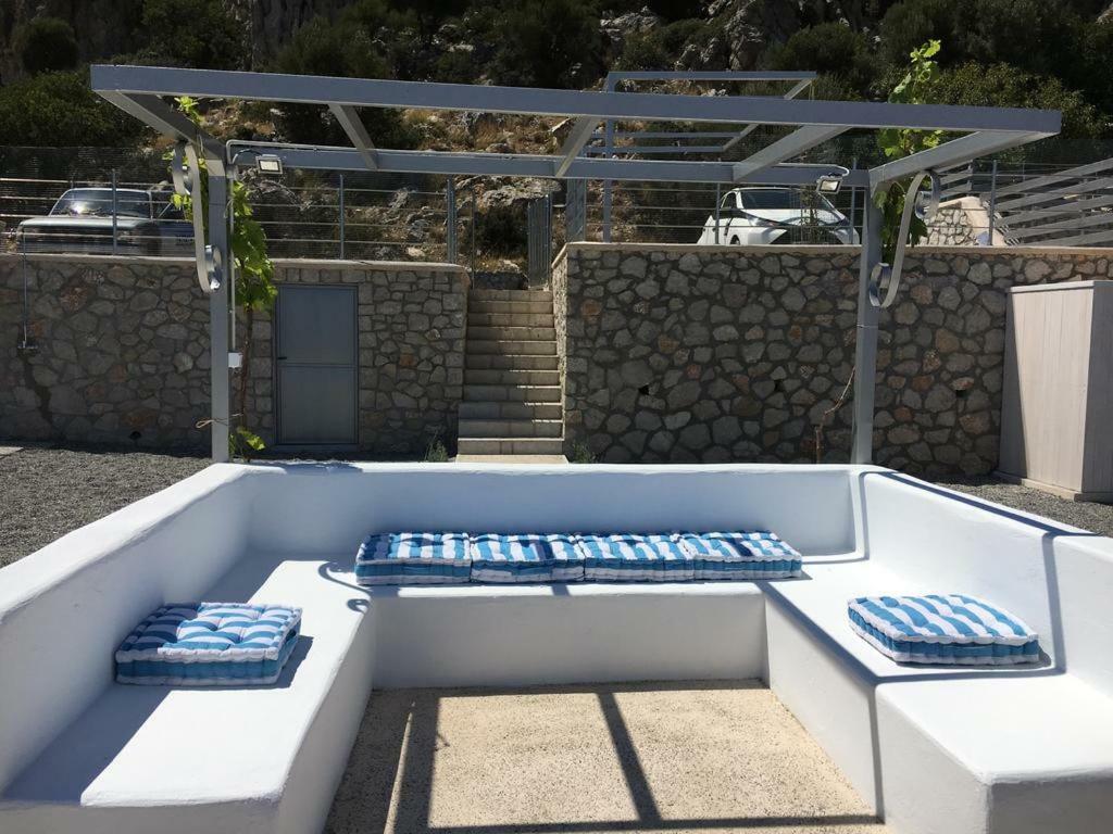 Luxury Villa Hera With Private Pool Afantou Bagian luar foto